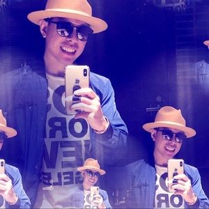 Meet your Posher, Chris